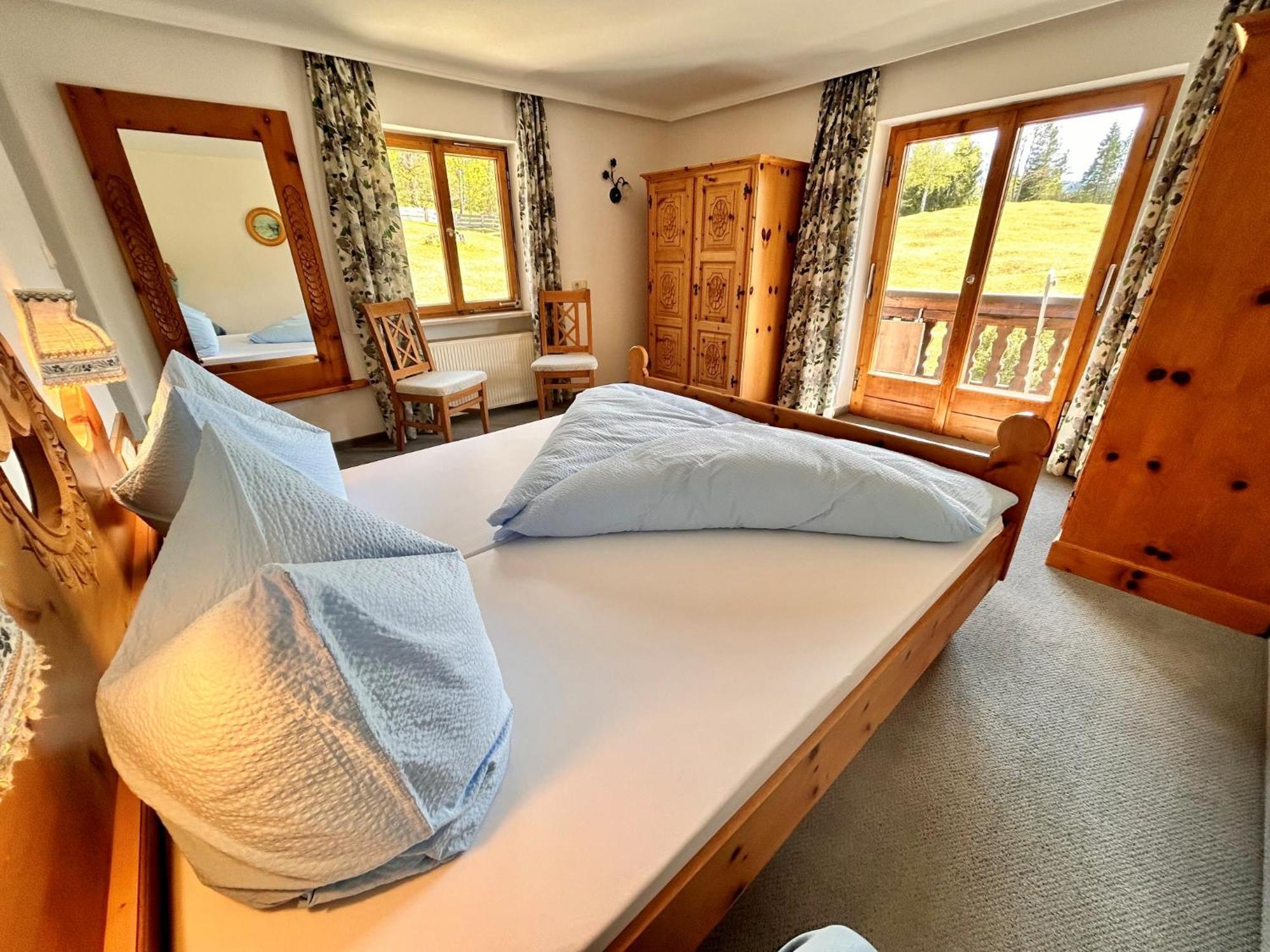 Pensjonat Gaestehaus Alpina Krün