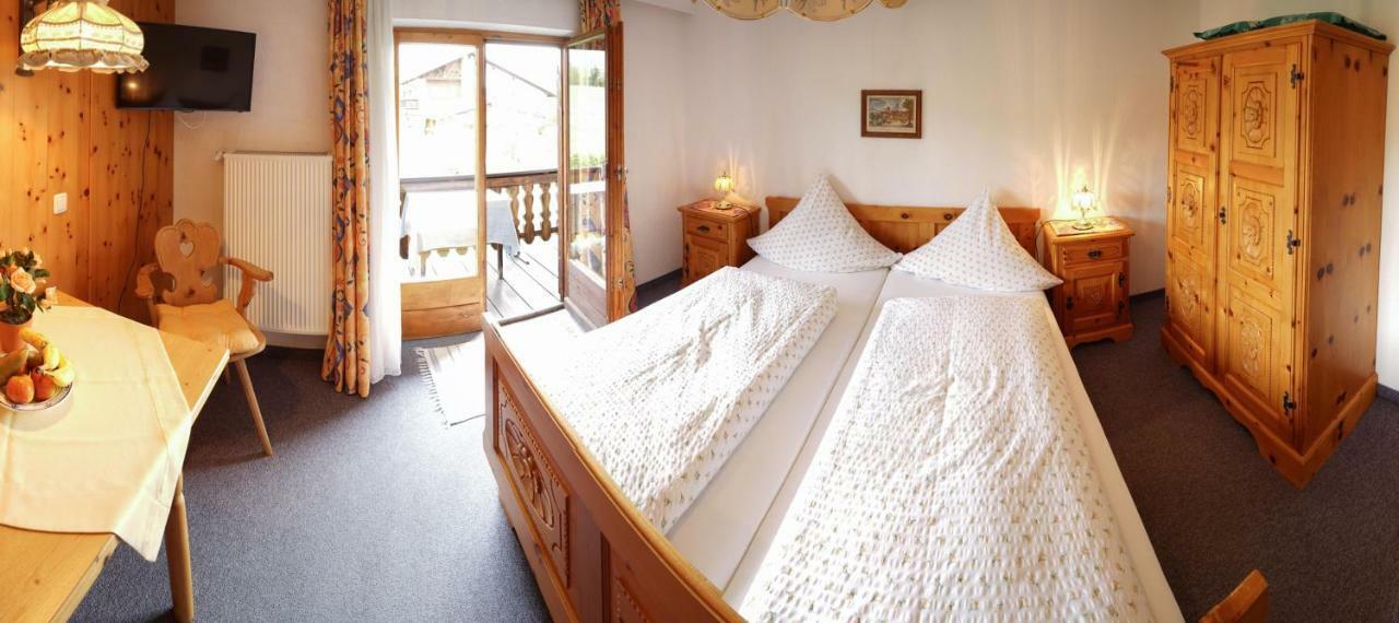 Pensjonat Gaestehaus Alpina Krün