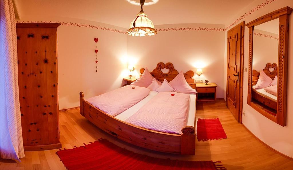 Gaestehaus Alpina Pensjonat Krün